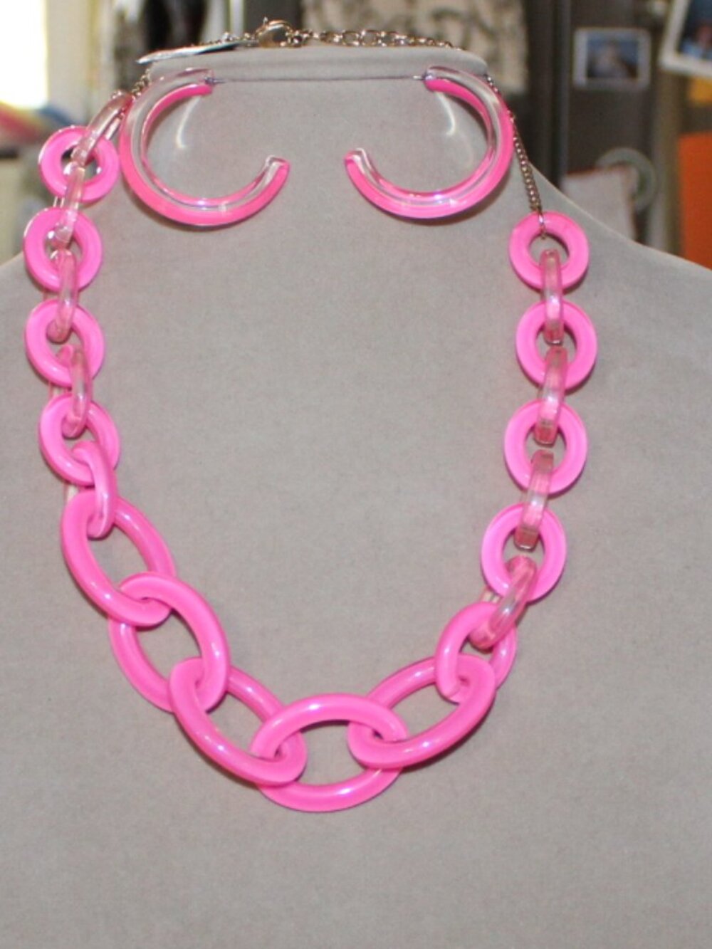 NWT INC Pink necklace and matching hoop earring set. FUN